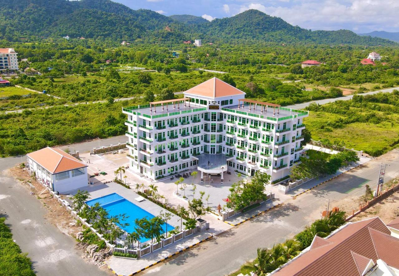 Sangkahak Mith Hotel Kep Luaran gambar