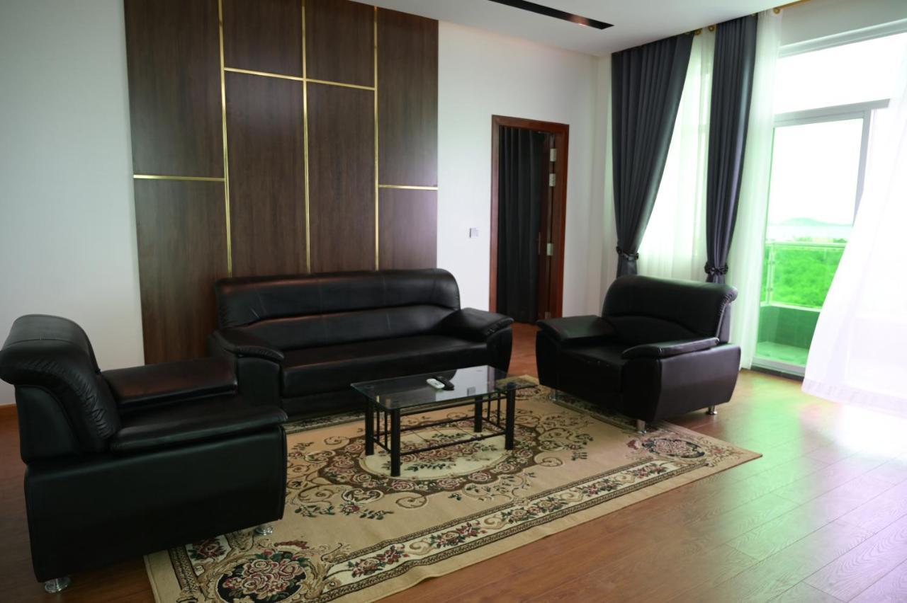 Sangkahak Mith Hotel Kep Luaran gambar