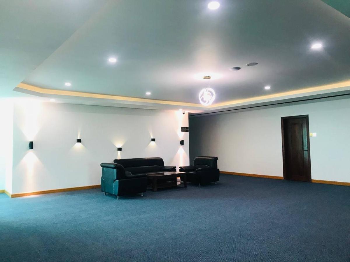 Sangkahak Mith Hotel Kep Luaran gambar
