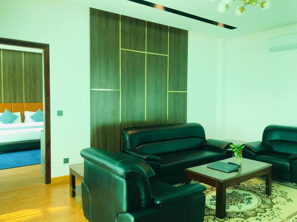 Sangkahak Mith Hotel Kep Luaran gambar