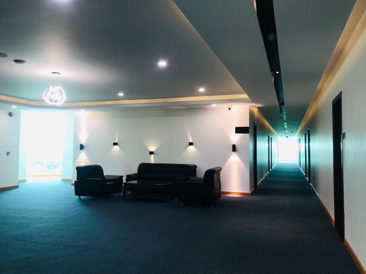 Sangkahak Mith Hotel Kep Luaran gambar
