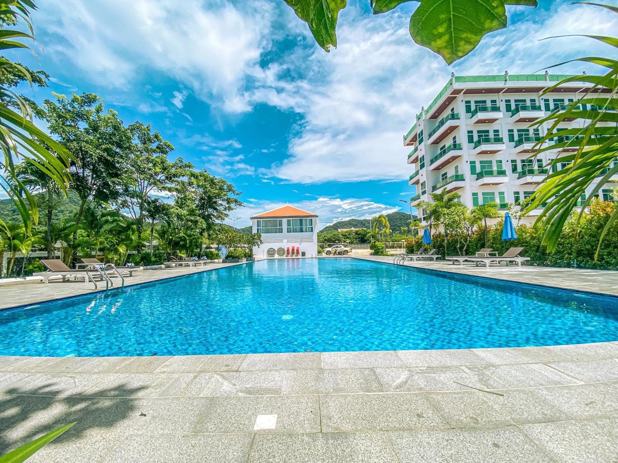 Sangkahak Mith Hotel Kep Luaran gambar