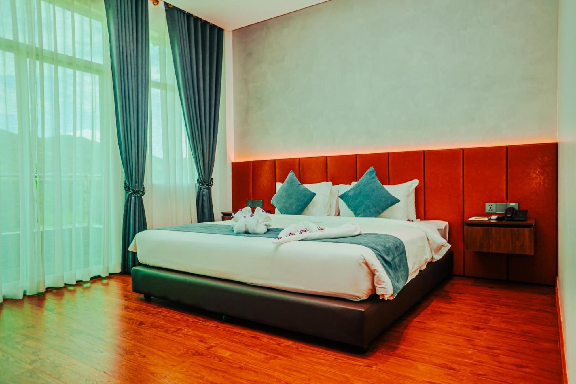 Sangkahak Mith Hotel Kep Luaran gambar
