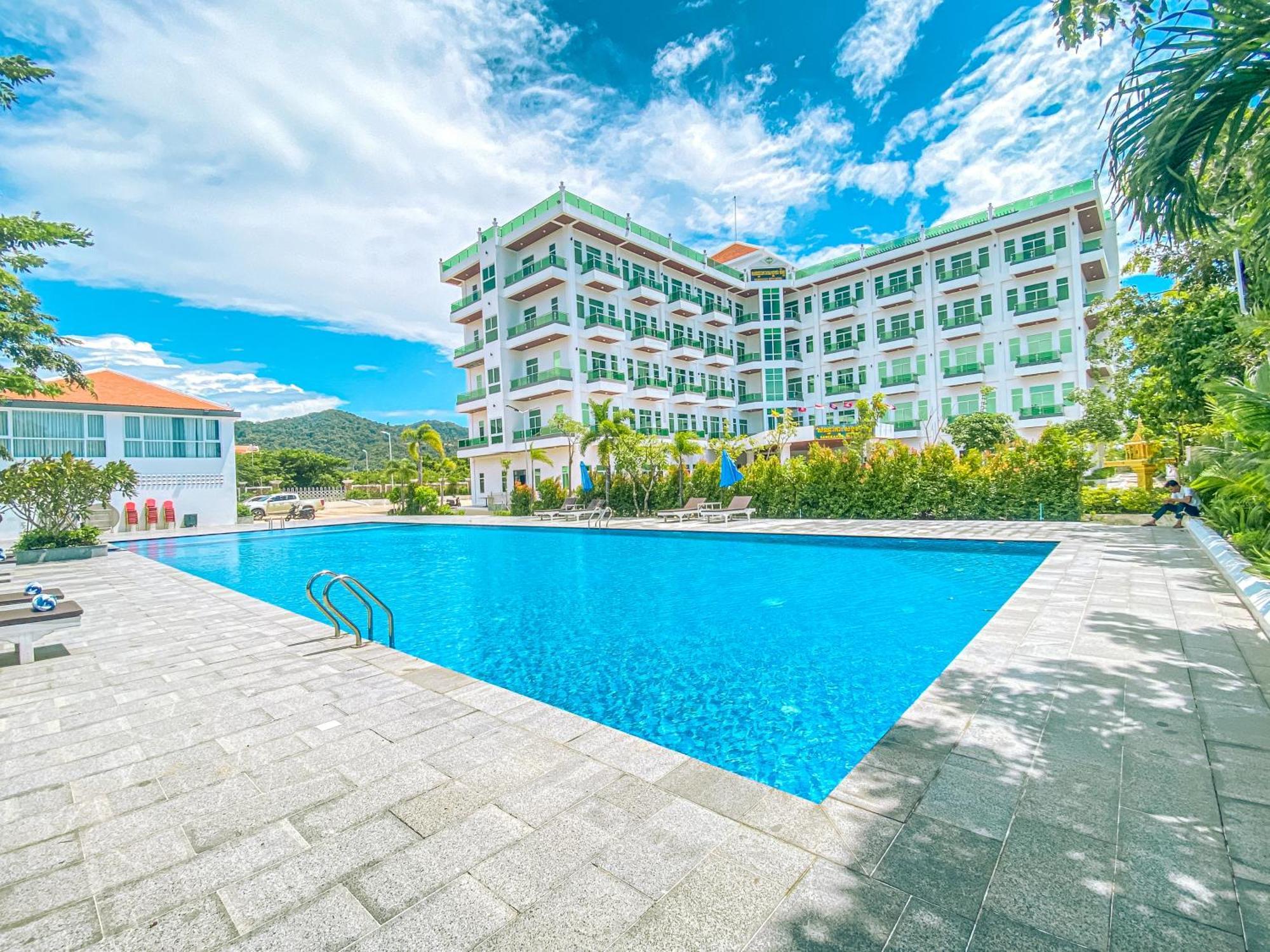 Sangkahak Mith Hotel Kep Luaran gambar